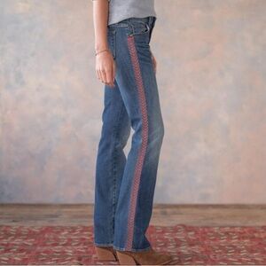 Driftwood Sundance Red Embroidered Side Kelly Arrow Jeans Raw Hem Bootcut Boho